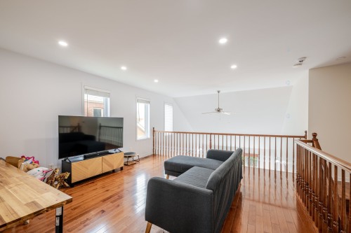 Salle familiale - 3545 Place Cabral, Brossard, QC - Indoor Photo Showing Other Room