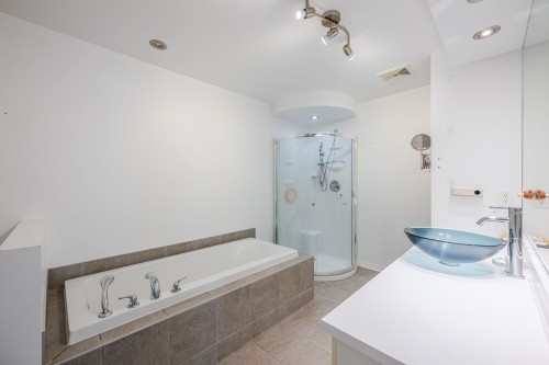 Salle de bains - 3545 Place Cabral, Brossard, QC - Indoor Photo Showing Bathroom