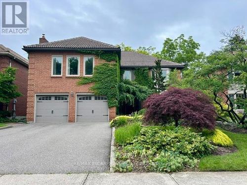 333 CLAREMONT CRESCENT  Oakville, ON L6J 6J9
