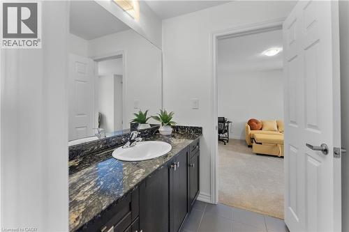 229 Vanilla Trail, Thorold, ON - Indoor Photo Showing Bathroom