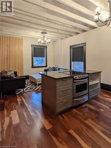 unit 2 - 158 Hunter Street E, Hamilton, ON - Indoor Photo Showing Other Room