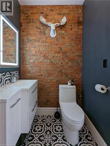 unit 3 - 158 Hunter Street E, Hamilton, ON - Indoor Photo Showing Bathroom