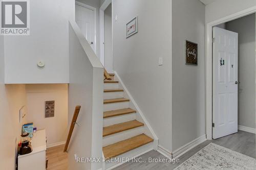 213 Milestone Crescent, Aurora, ON - Indoor Photo Showing Other Room