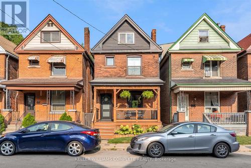 39 Fairleigh Avenue N, Hamilton, ON - Outdoor With Facade