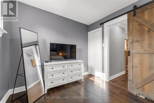 39 Fairleigh Avenue N, Hamilton, ON - Indoor