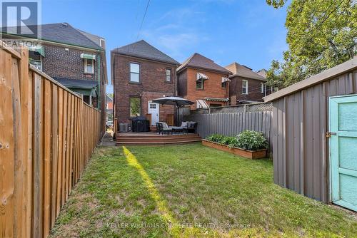 39 Fairleigh Avenue N, Hamilton, ON - Outdoor With Exterior