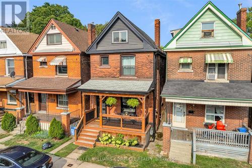 39 Fairleigh Avenue N, Hamilton, ON - Outdoor With Deck Patio Veranda