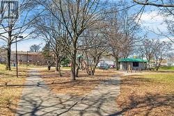 Palmerston Park and the playground are nearby - 