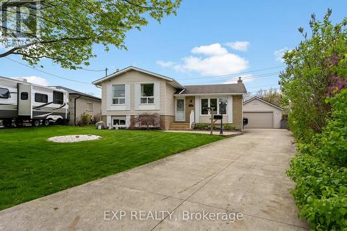 64 CARRIAGE ROAD  St. Catharines (Secord Woods), ON L2P 1T1