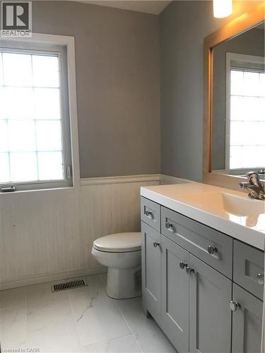 470 Bankside Drive, Kitchener, ON - Indoor Photo Showing Bathroom