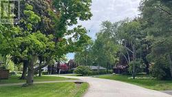 1556 CRESTVIEW AVENUE Mississauga, ON L5G 3P6