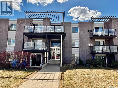14 2410 louise STREET  Saskatoon, SK S7J 3L8
