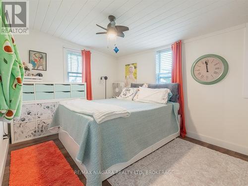 3412 Locust Street, Port Colborne (Sherkston), ON - Indoor Photo Showing Bedroom
