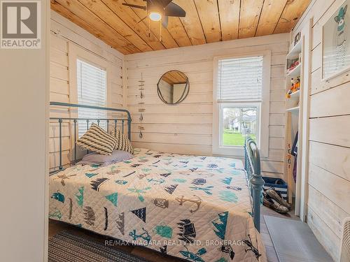 3412 Locust Street, Port Colborne (Sherkston), ON - Indoor