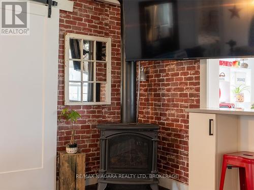 3412 Locust Street, Port Colborne (Sherkston), ON - Indoor Photo Showing Other Room With Fireplace