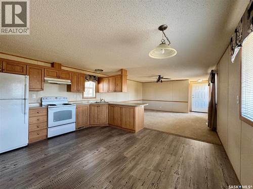 427 Vincent Avenue W, Churchbridge, SK - Indoor Photo Showing Kitchen