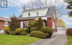 115 FERNHILL BOULEVARD Oshawa, ON L1J 5J2