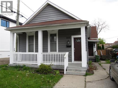 880 University AVENUE East  Windsor, ON N9A 2Z9