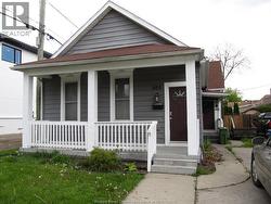 880 University AVENUE East Windsor, ON N9A 2Z9
