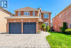 5123 HEATHERLEIGH AVENUE  Mississauga, ON L5V 1M7
