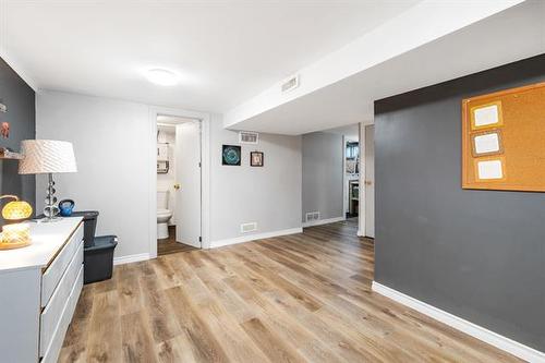 938 Talbot Ave, Winnipeg, MB 