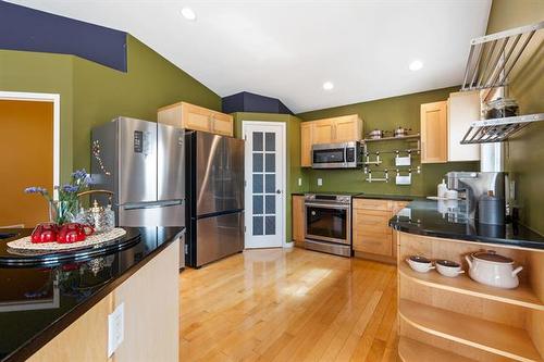 66 Breland Bay, Winnipeg, MB 