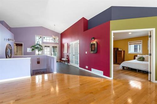 66 Breland Bay, Winnipeg, MB 