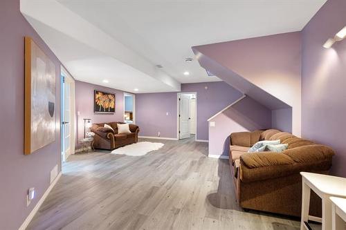 66 Breland Bay, Winnipeg, MB 