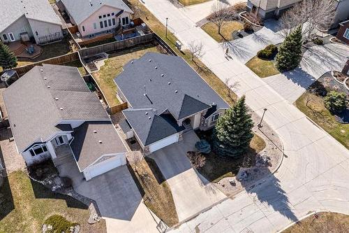 66 Breland Bay, Winnipeg, MB 