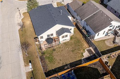66 Breland Bay, Winnipeg, MB 