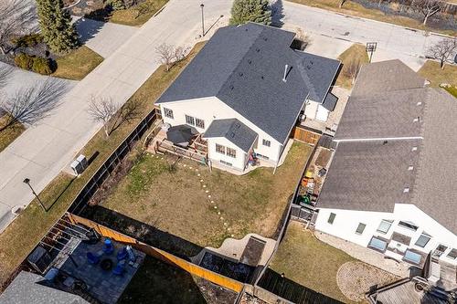 66 Breland Bay, Winnipeg, MB 