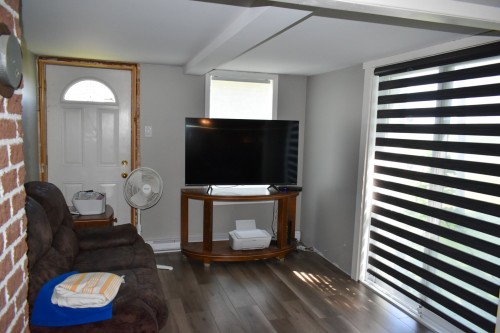 Salon - 386Z  - 396Z Route 122, Saint-Guillaume, QC - Indoor Photo Showing Other Room