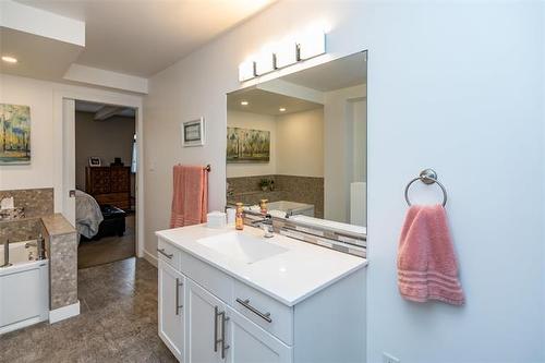 6-341 Westwood Dr, Winnipeg, MB 
