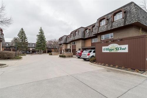 6-341 Westwood DR  Winnipeg, MB R3K 1G4