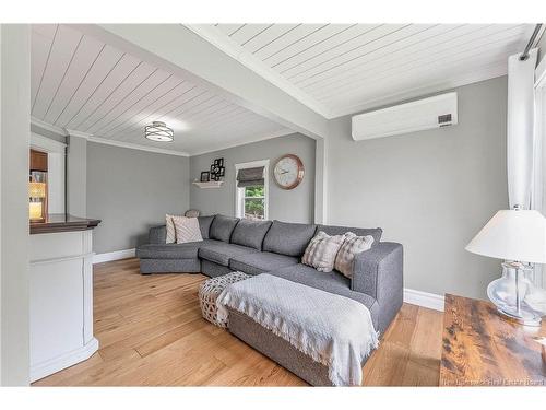 10 Stanley Oliver Rd, Back Bay, NB 