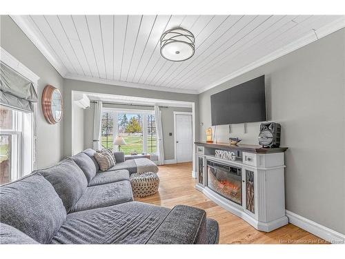 10 Stanley Oliver Rd, Back Bay, NB 