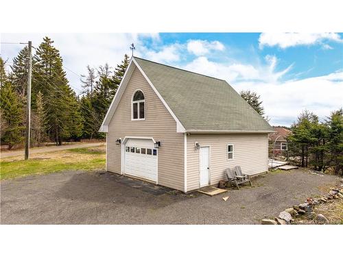 10 Stanley Oliver Rd, Back Bay, NB 