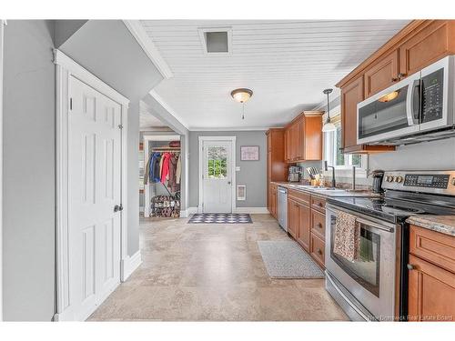 10 Stanley Oliver Rd, Back Bay, NB 