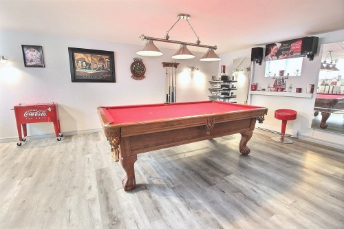 Salle familiale - 408 Rue Lauzanne, Saint-Eustache, QC - Indoor Photo Showing Other Room