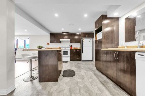 Cuisine - 605 Ch. De Montfort, Saint-Adolphe-D'Howard, QC - Indoor Photo Showing Kitchen