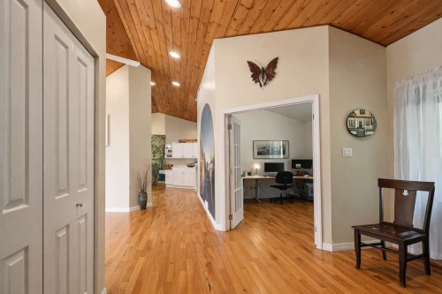Vue d'ensemble - 605 Ch. De Montfort, Saint-Adolphe-D'Howard, QC - Indoor Photo Showing Other Room
