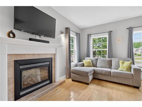 125 Du Golf St, Dieppe, NB 