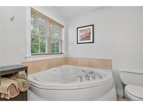 125 Du Golf St, Dieppe, NB 