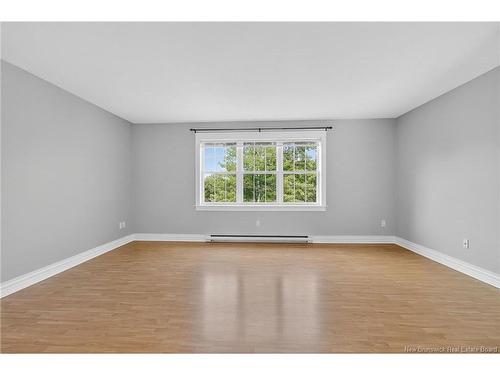 125 Du Golf St, Dieppe, NB 