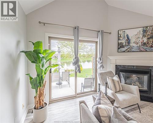 1257 Imperial, Windsor, ON - Indoor Photo Showing Living Room With Fireplace