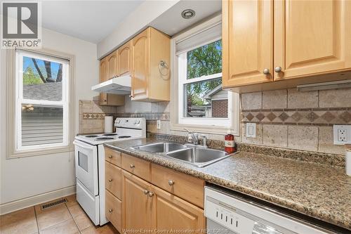2940 Randolph Avenue, Windsor, ON - Indoor Photo Showing Kitchen With Double Sink