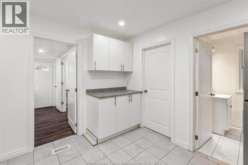375 Bridge, Windsor, ON - Indoor