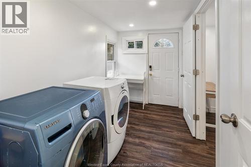 375 Bridge, Windsor, ON - Indoor Photo Showing Laundry Room