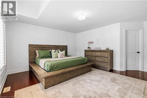 Recessed ceiling detail with a flush-mount light fixture - 199 Hunter Street W, Hamilton, ON - Indoor Photo Showing Bedroom