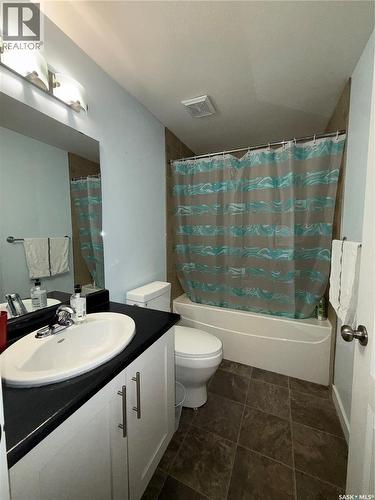 501 Redwood Crescent, Warman, SK - Indoor Photo Showing Bathroom